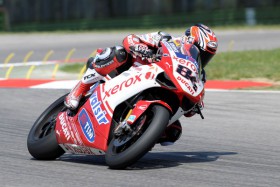 Fabrizio bestimmt beim Imola-Test die Pace