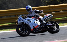 Laverty bleibt Schnellster