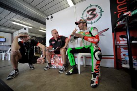 Misano-Tests beginnen, stoppen, gehen weiter