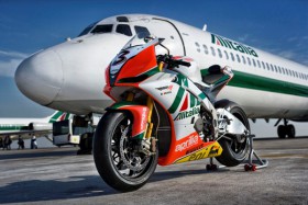 Aprilia Alitalia Racing Team: flying the tricolor flag in the 2010 SBK World Championship