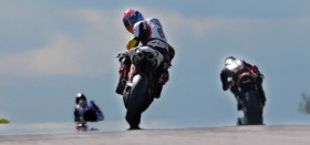 Smrz goes fastest in combined qualifying