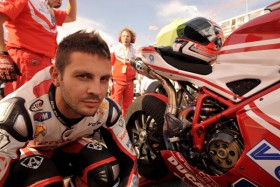Fabrizio holt für Ducati ein Podest zum Abschied