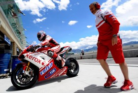 Haga zurück auf dem Podest für Ducati Xerox