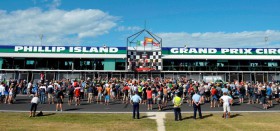 2013 calendar features 15 rounds