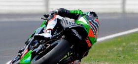 Sykes quickest in testing on difficult day for Kawasaki