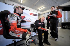 Aprilia-Test in Valencia von schlechtem Wetter beeinflusst