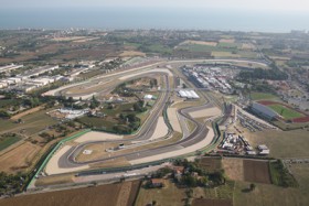 Biaggi führt vor dem San Marino-Rennen