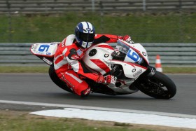Josh Elliot entert die Superstock 600-Staffel