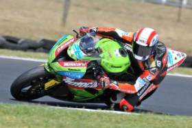 Lascorz sets second day early pace