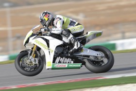 Rea masters the wet on day 2 of Portimao tests