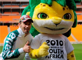 FIFA WM Gastgeber begrüßt WSB Fahrer