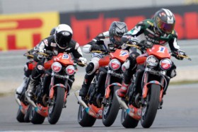 Vos siegt bei Triumph-Heimrennen