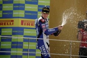 Erstes Podium für Toseland