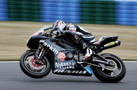Triumph stellt Rennpläne 2010 vor