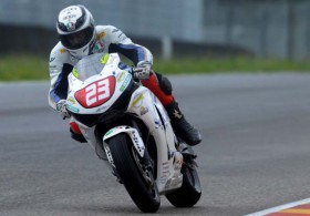 Doppelte Leistung für Ten Kate Junior in der Superstock 2011