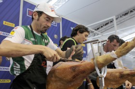 Max Biaggi cooking
