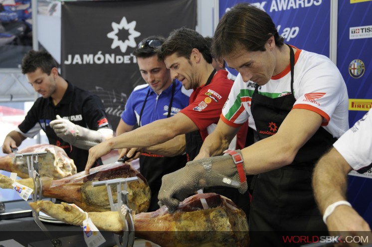 Ruben Xaus cooking