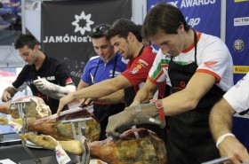 Ruben Xaus cooking