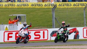 Jonathan Rea, Nicky Hayden, Donington RAC1