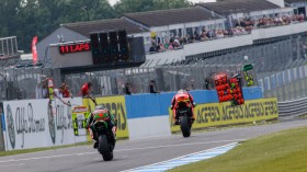 Davide Giugliano, Tom Sykes, Donington RAC1