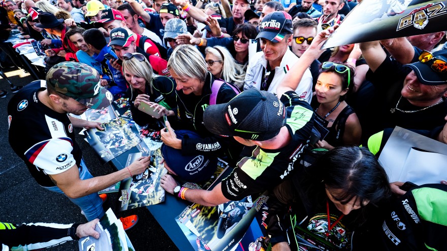 WorldSBK, Magny-Cours Autograph Session