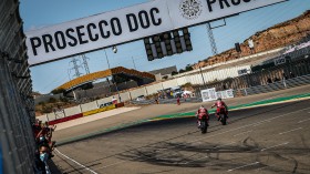 Scott Redding, Chaz Davies, Aruba.it Racing - Ducati, Aragon RACE 1