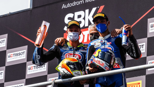 Toprak Razgatlioglu, Andrea Locatelli, Pata Yamaha with BRIXX WorldSBK, Most RACE 1