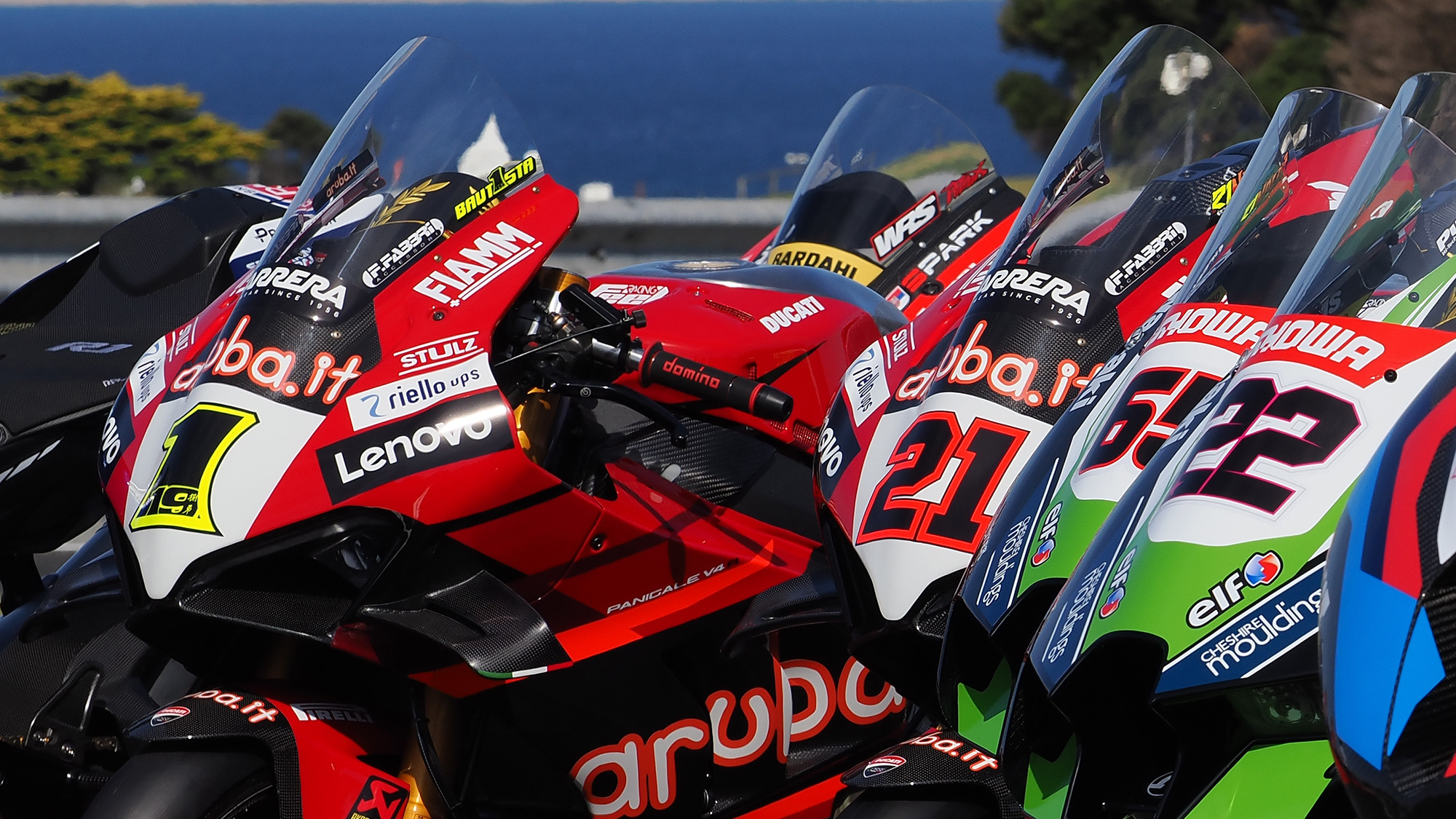 www.worldsbk.com