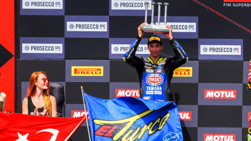 Toprak Razgatlioglu, Pata Yamaha Prometeon WorldSBK, Catalunya RACE 1