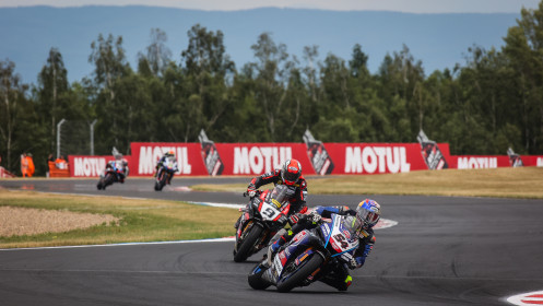 Toprak Razgatlioglu, Pata Yamaha Prometeon WorldSBK, Danilo Petrucci, Barni Spark Racing Team, Most RACE 1