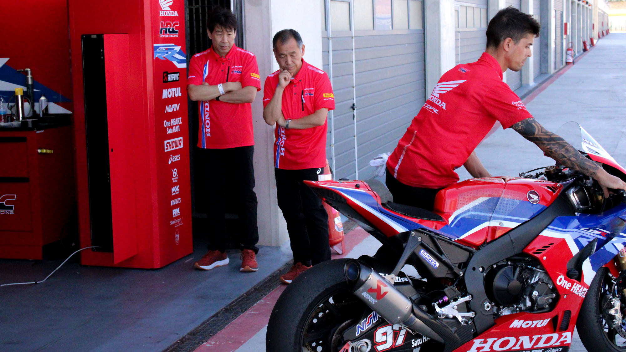 Спортбайки WSBK Honda MORIWAKI