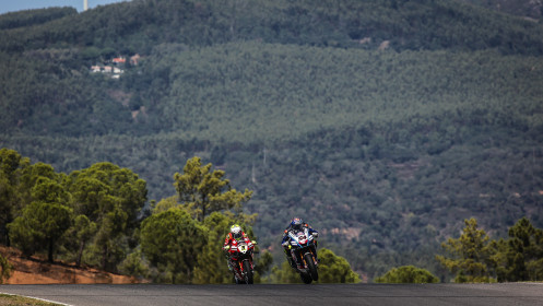 Toprak Razgatlioglu, Pata Yamaha Prometeon WorldSBK, Alvaro Bautista, Aruba.it Racing - Ducati, Portimao RACE 2