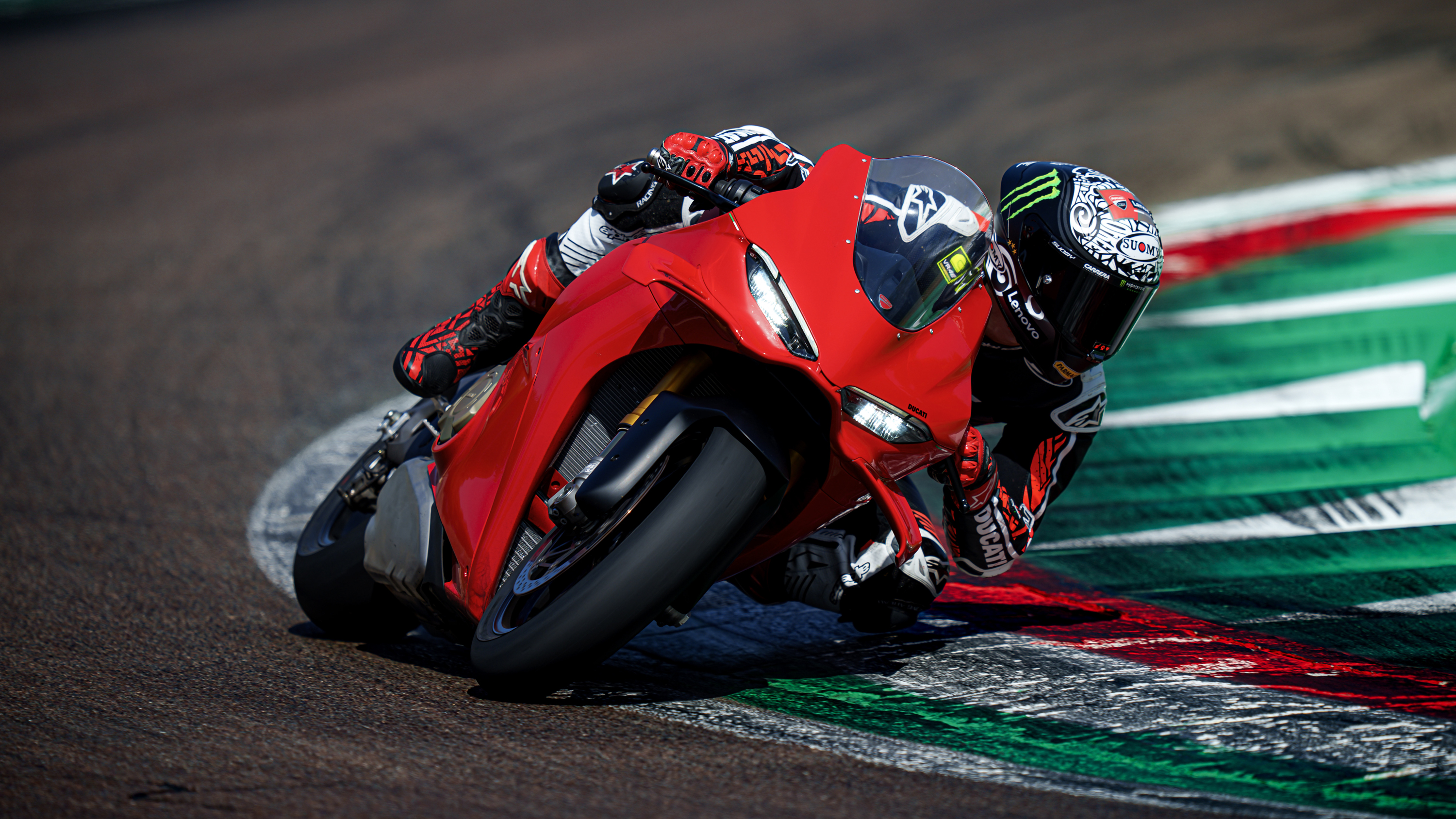 MY25_PANIGALE_V4S_04__UC662198_High.jpg