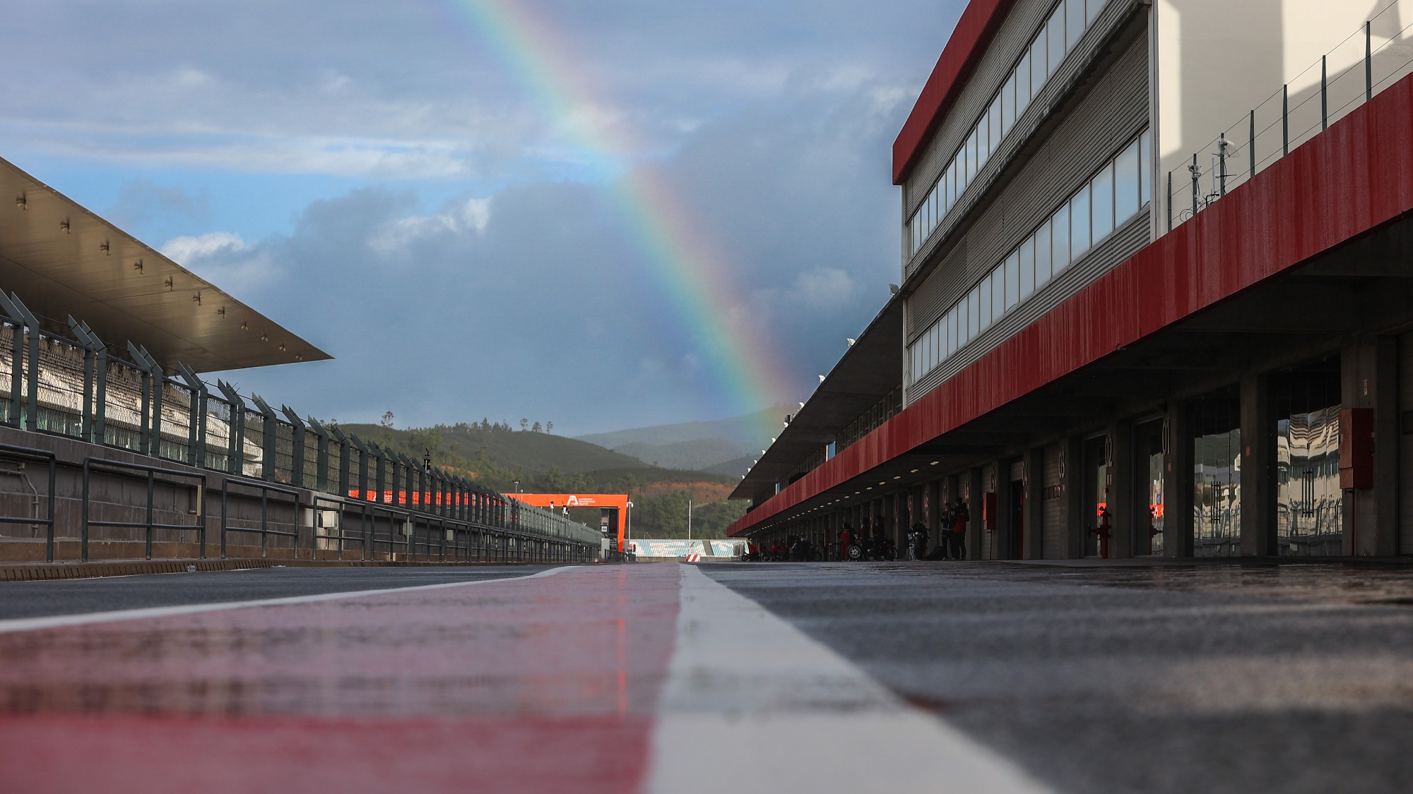 LIVE COVERAGE - Portimao Pre-Season Testing officially underway!