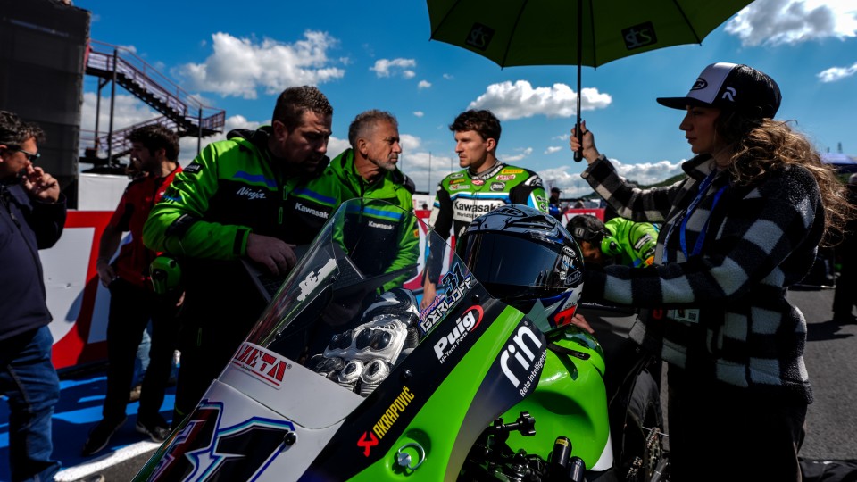 www.worldsbk.com