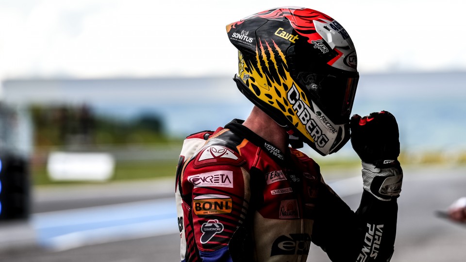 www.worldsbk.com